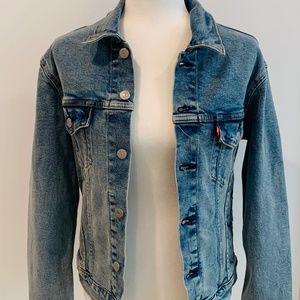 Levi’s Trucker Jean Jacket  XS